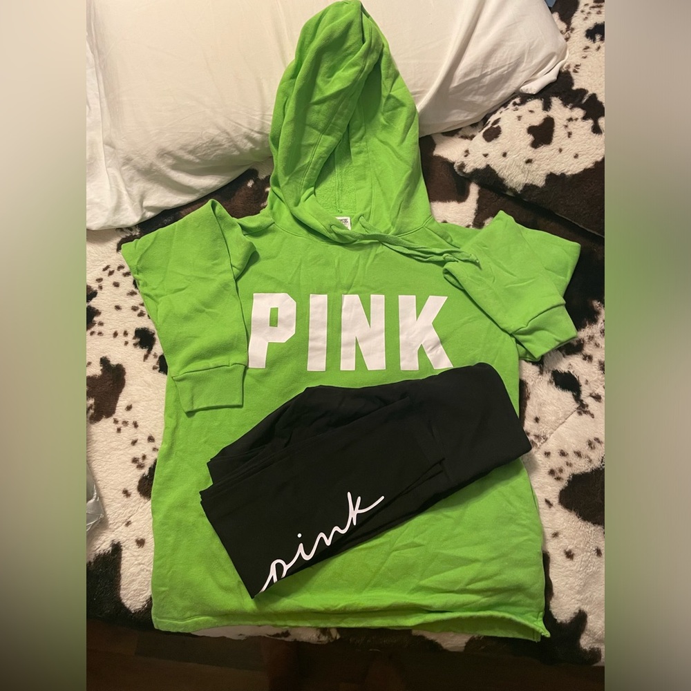 Pink outfit XS in great condition